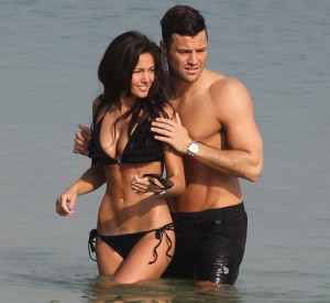 michelle-keegan-in-black-bikini-dubai-march-2014_2