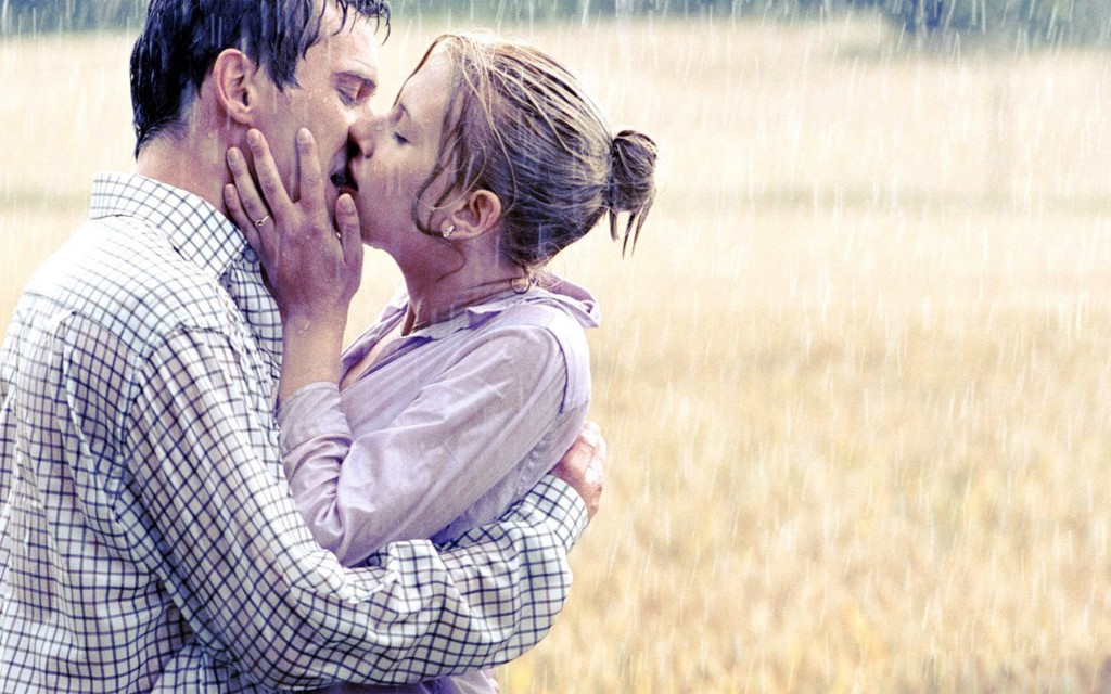 romantic-couple-kiss-in-rain-hd-wallpaper