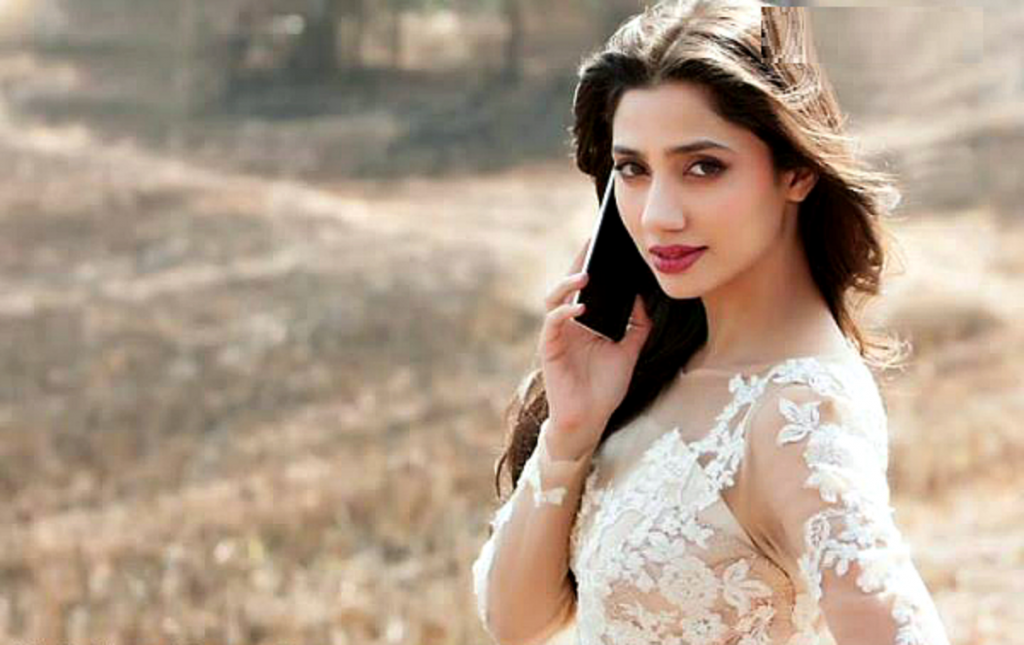 Mahira-Khan-Latest-Pics-2015