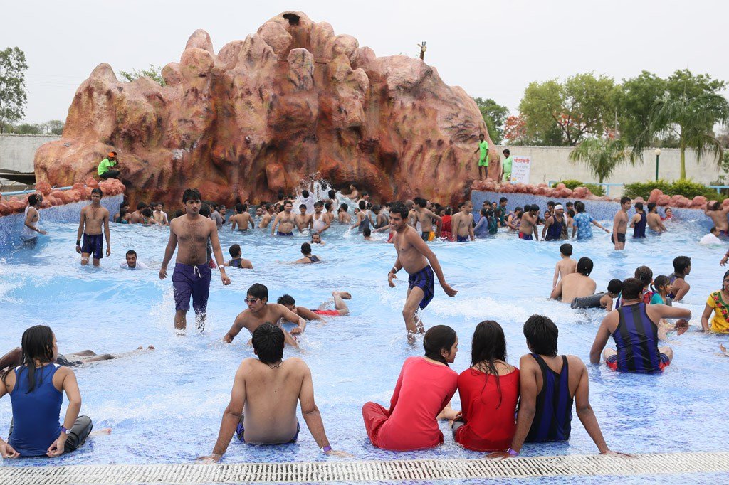 Crescent-Water-Park entry fee costume charges timing