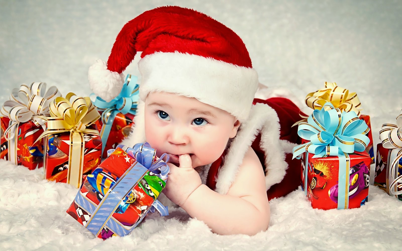 Happy Kirismas 2016 HD Wallpaper Images of 25 December Baby Santa pic